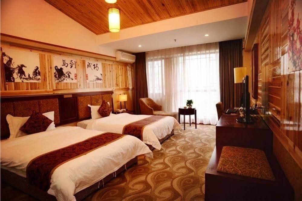 Hongkong Joyful Hotel - Dujiangyan Extérieur photo