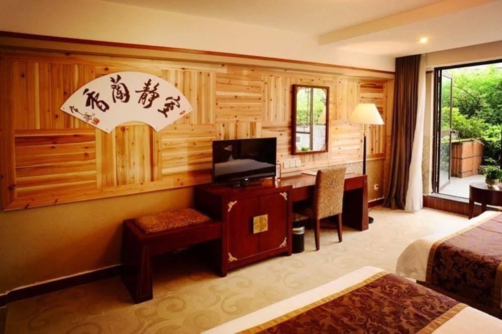 Hongkong Joyful Hotel - Dujiangyan Extérieur photo